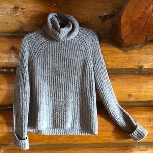 BP - Turtleneck sweater